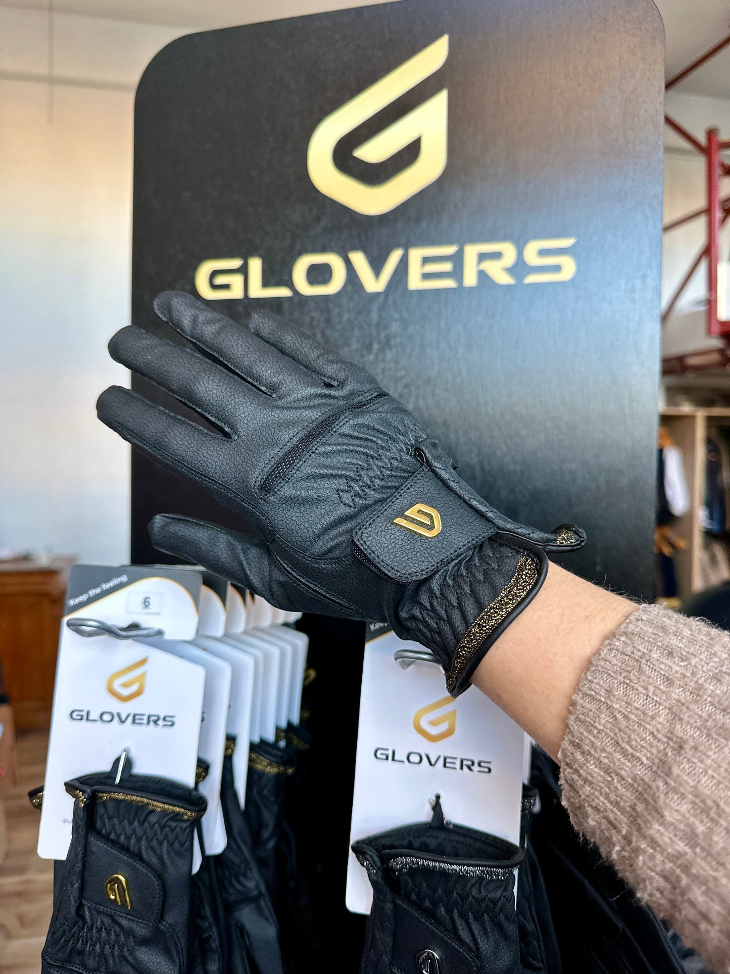 GLOVERS - Classic Diamond Black/Gold