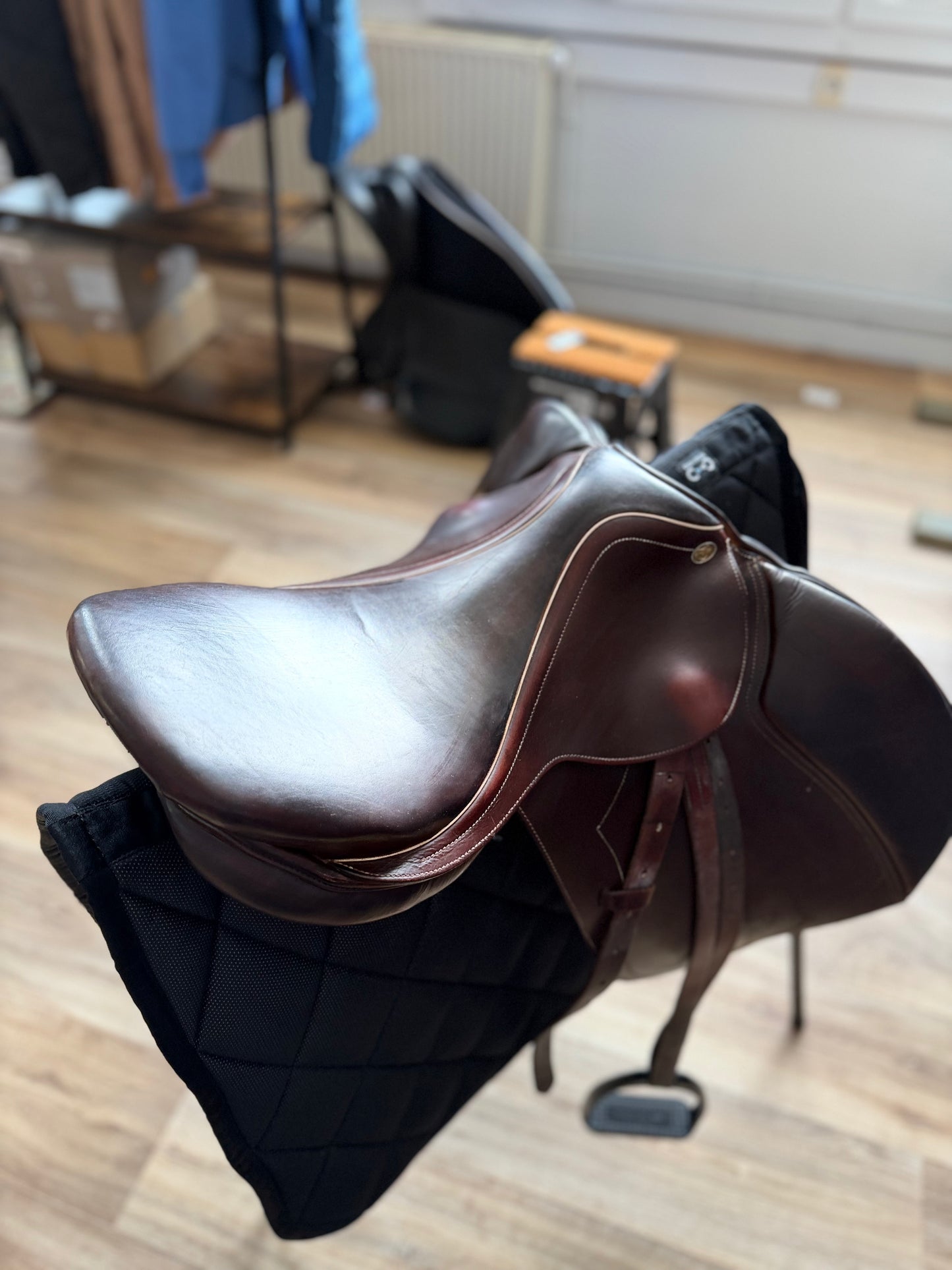 Selle mixte Eric Thomas 17 pouces